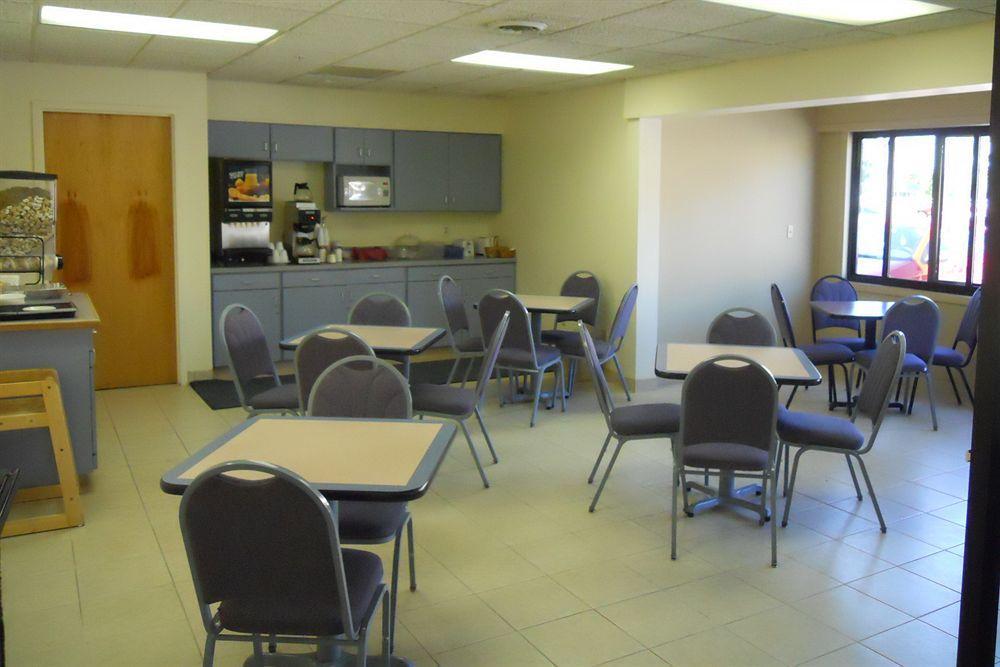 Budget Host Inn ساندسكاي المظهر الخارجي الصورة