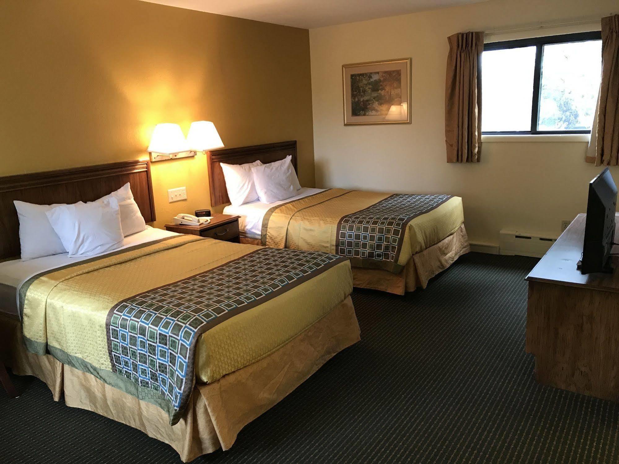 Budget Host Inn ساندسكاي المظهر الخارجي الصورة