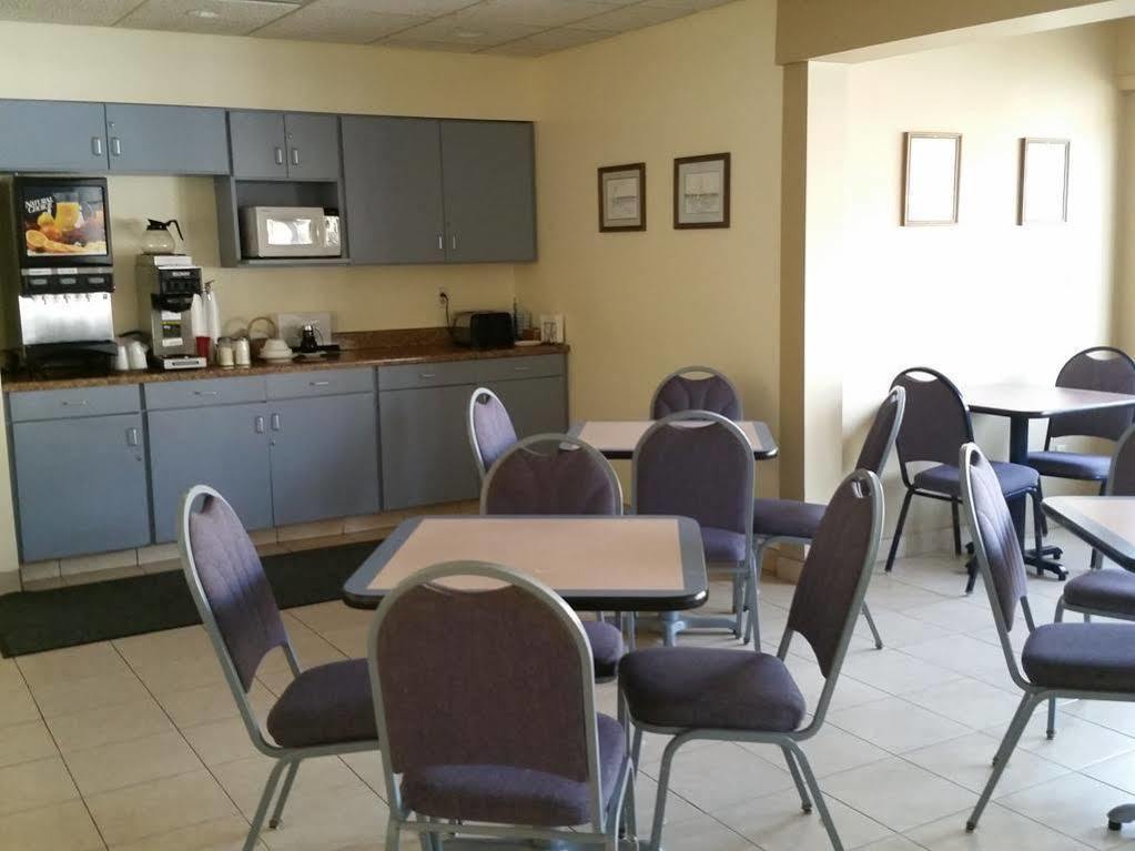 Budget Host Inn ساندسكاي المظهر الخارجي الصورة